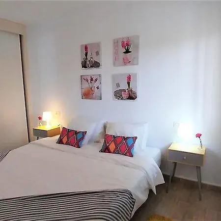 Isis E Appartement *